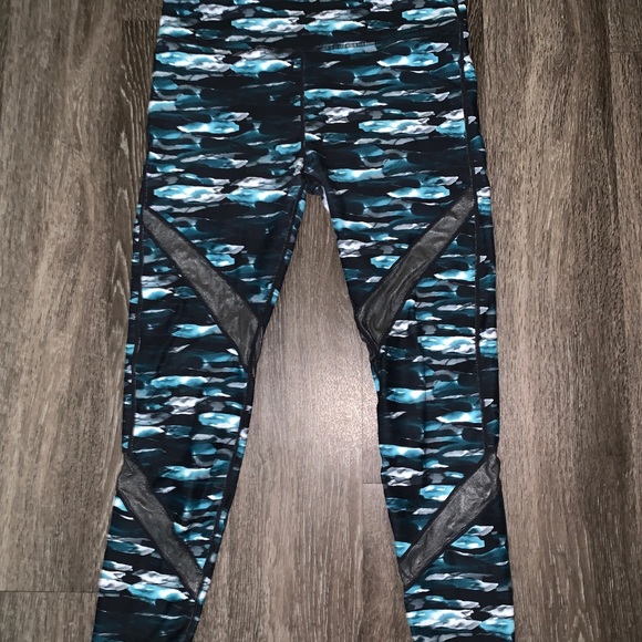 2 for $40 leggings - Picture 3 of 4